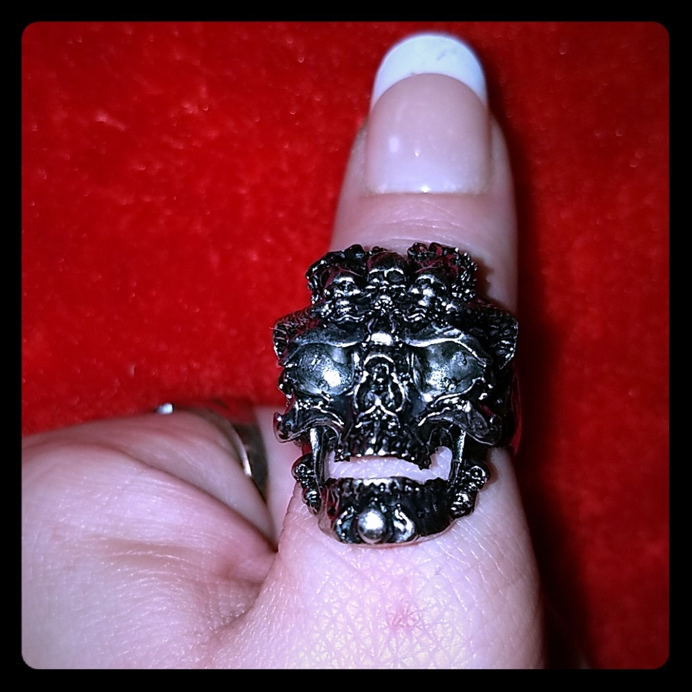 Skull Ring